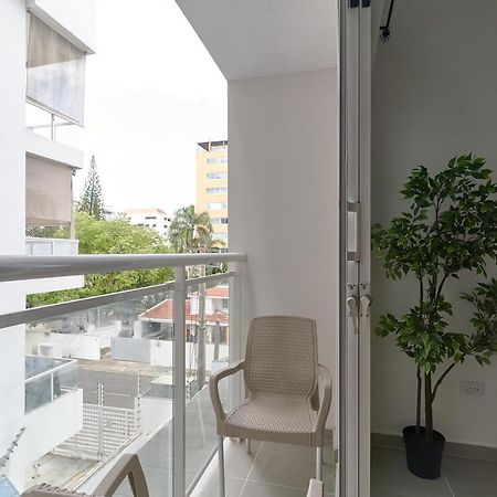 Dom. Rep. Exclusive 2 Bed Apt. Evaristo Morales Santo Domingo Eksteriør bilde