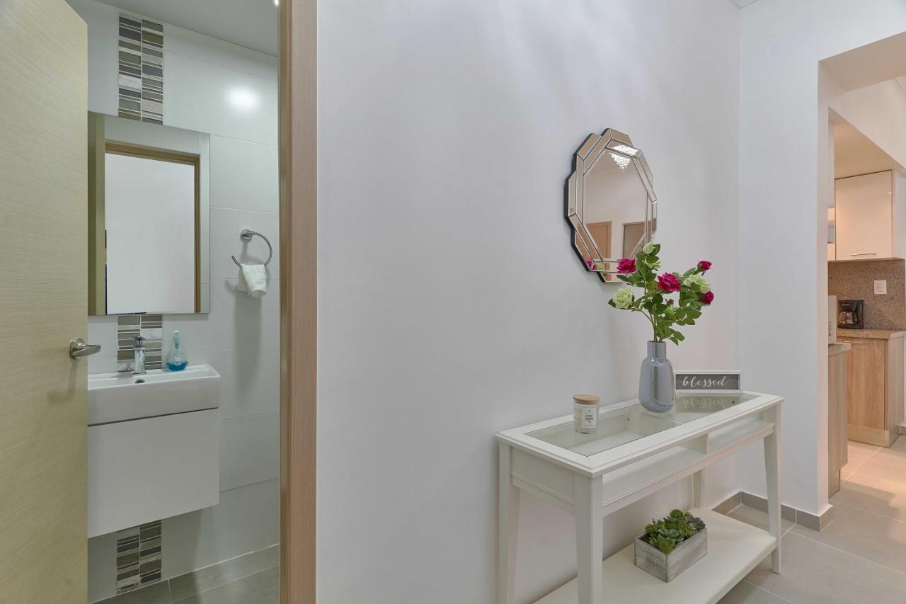 Dom. Rep. Exclusive 2 Bed Apt. Evaristo Morales Santo Domingo Eksteriør bilde