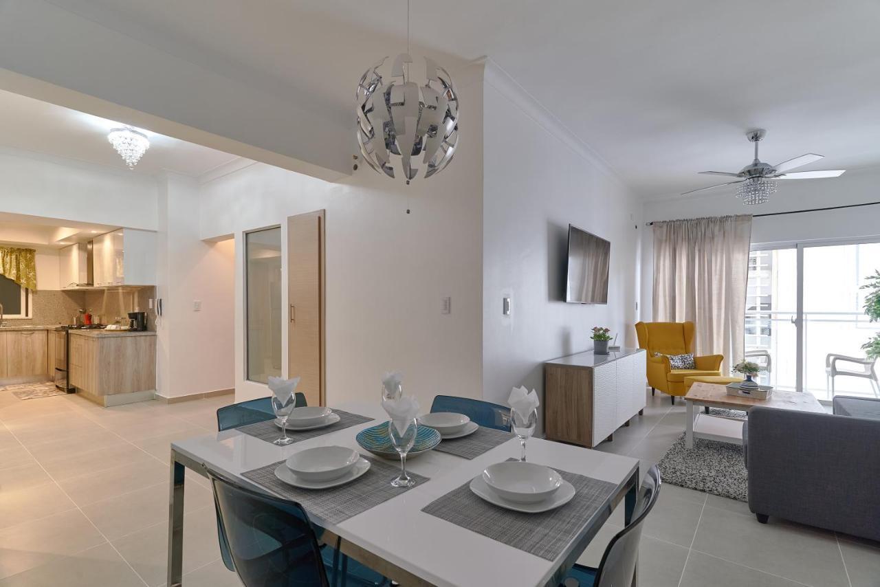 Dom. Rep. Exclusive 2 Bed Apt. Evaristo Morales Santo Domingo Eksteriør bilde