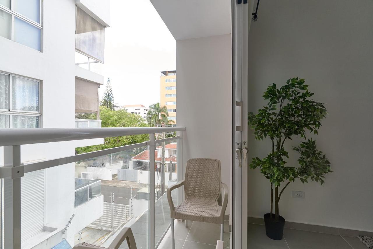 Dom. Rep. Exclusive 2 Bed Apt. Evaristo Morales Santo Domingo Eksteriør bilde